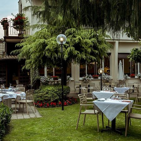 Albergo Locanda Cavallino Toscolano Maderno Exterior photo